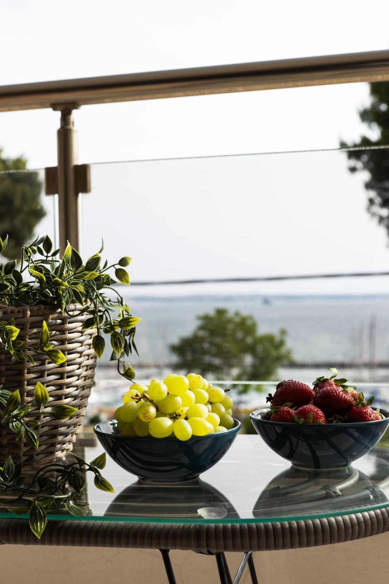 Champagne Sea View Apartment By Binobi! Soluň Exteriér fotografie
